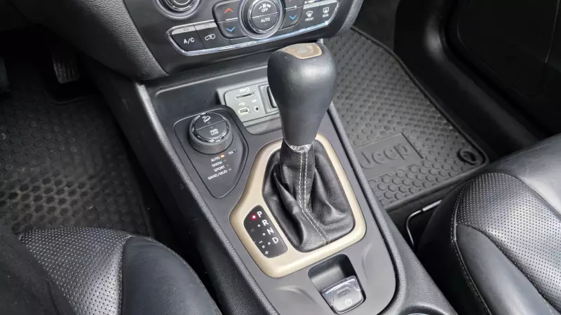 Jeep Cherokee
