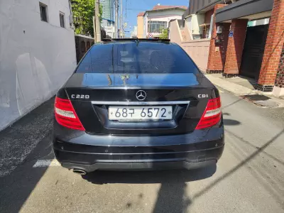 Mercedes-Benz C-Class