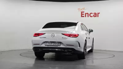 Mercedes-Benz CLS-Class
