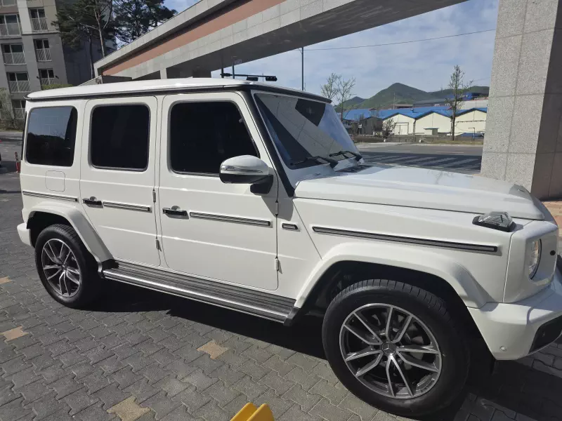 Mercedes-Benz G-Class