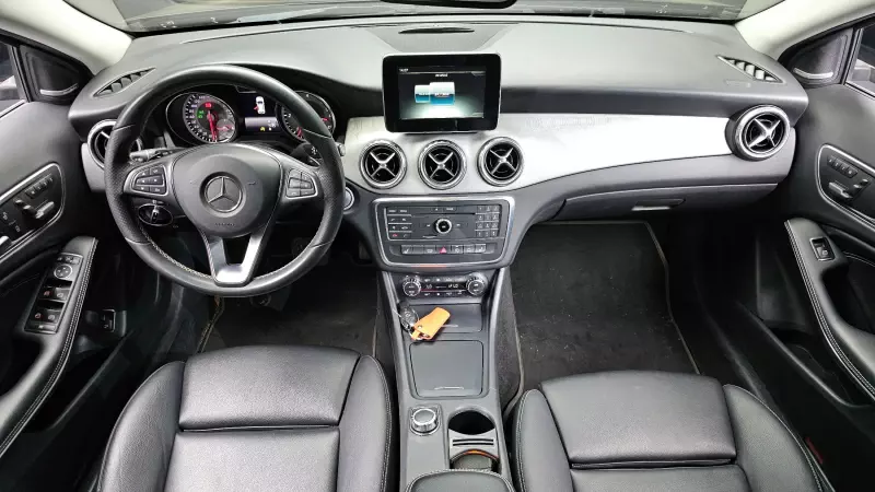 Mercedes-Benz GLA-Class