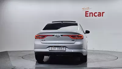 Renault SM6