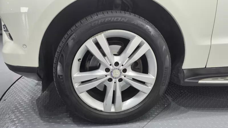 Mercedes-Benz M-class