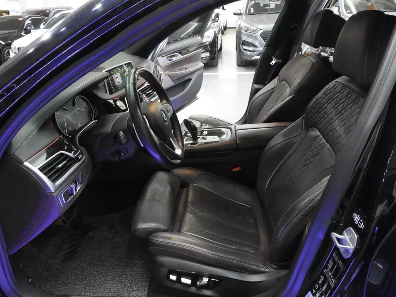 BMW 7-Series