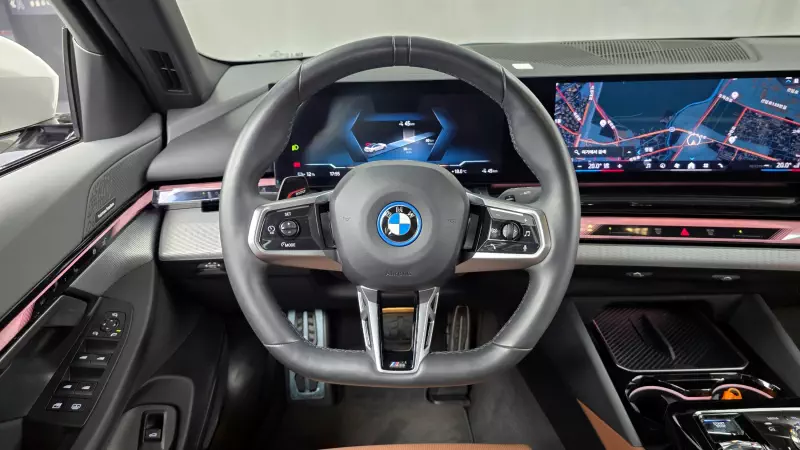 BMW i5