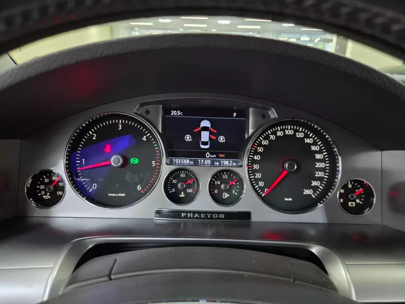 Volkswagen Phaeton