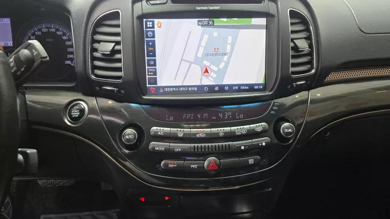 SsangYong Chairman W