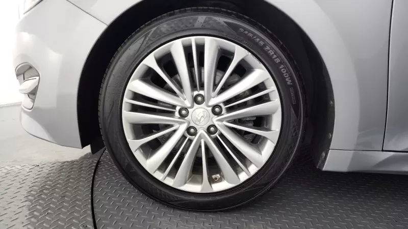 Hyundai Aslan