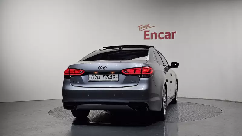 Hyundai Aslan