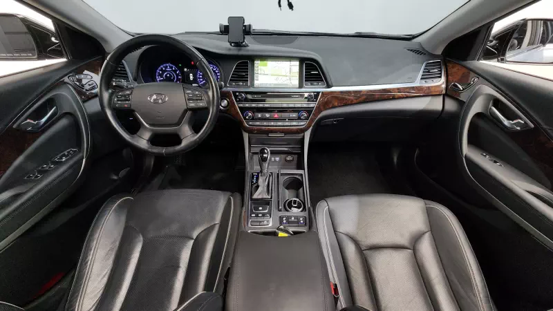 Hyundai Aslan