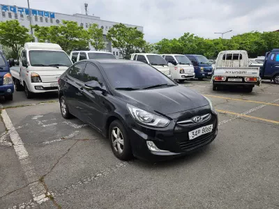Hyundai Accent