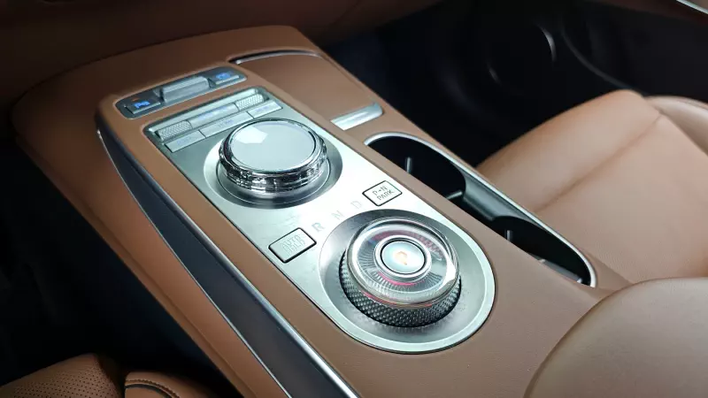 Genesis GV70