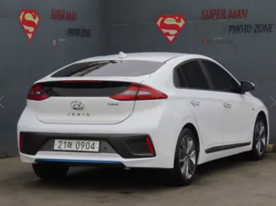 Hyundai Ioniq