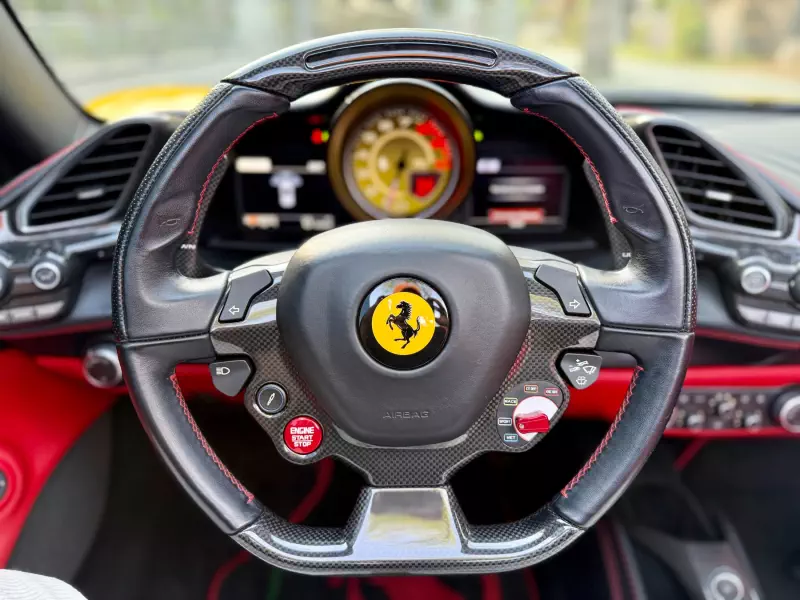 Ferrari 488