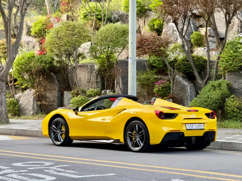 Ferrari 488