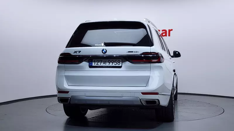 BMW X7