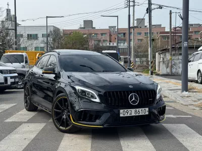 Mercedes-Benz GLA-Class