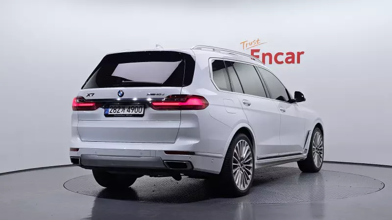 BMW X7