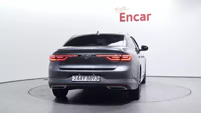 Renault SM6