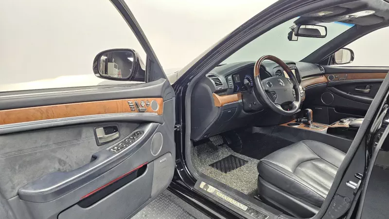 SsangYong Chairman W