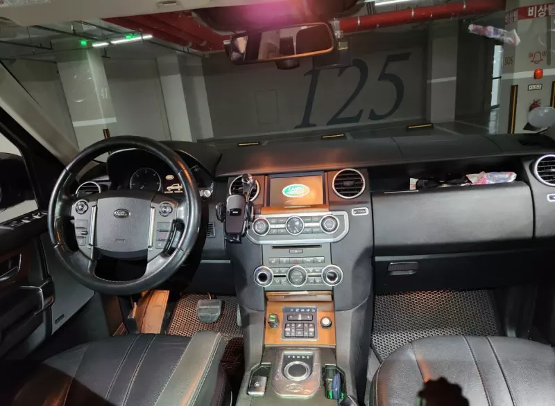 Land Rover DISCOVERY