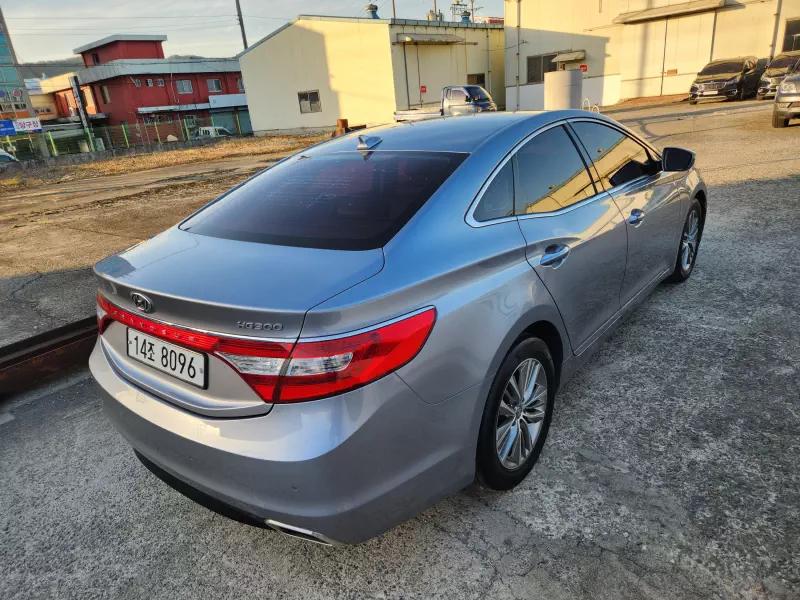 Hyundai Grandeur