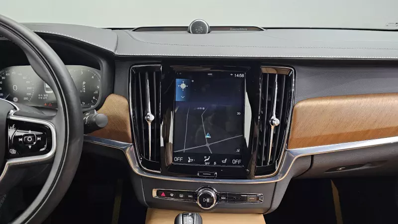 Volvo S90