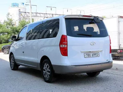 Hyundai Grand Starex