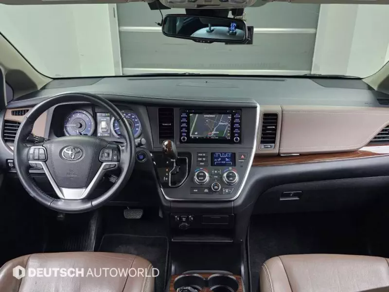 Toyota Sienna