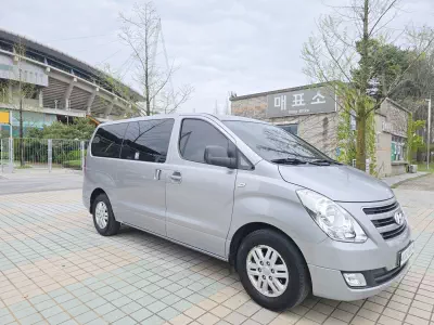 Hyundai Grand Starex