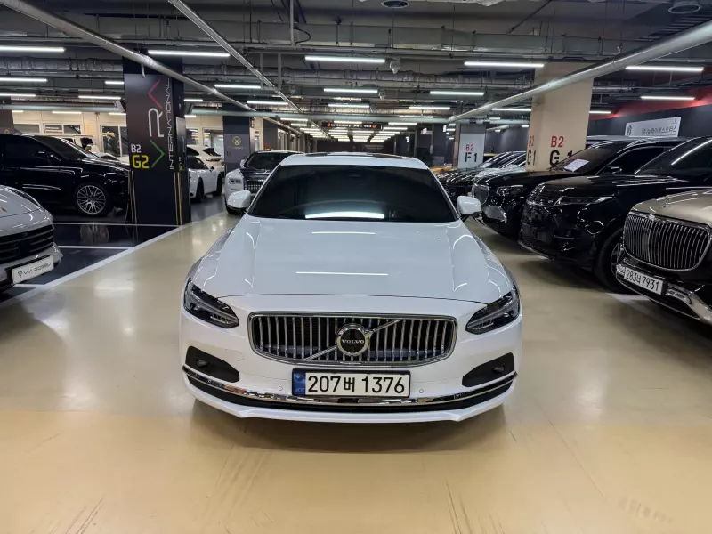 Volvo S90
