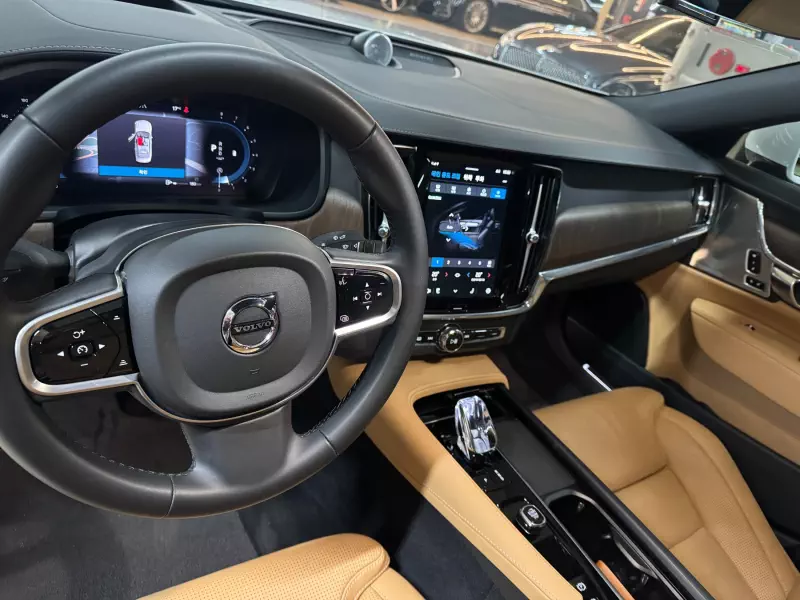 Volvo S90