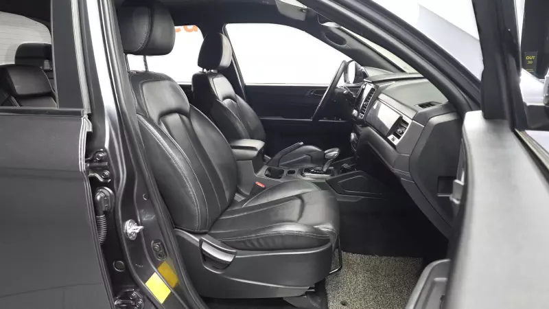 SsangYong Rexton Sports