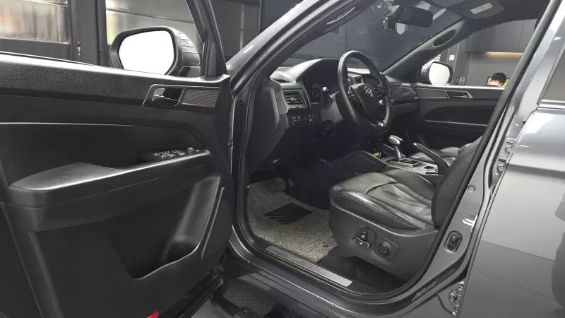 SsangYong Rexton Sports
