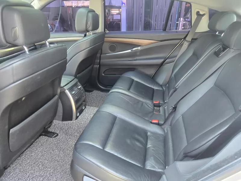 BMW 5-Series Gran Turismo