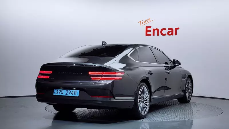 Genesis Electrified G80