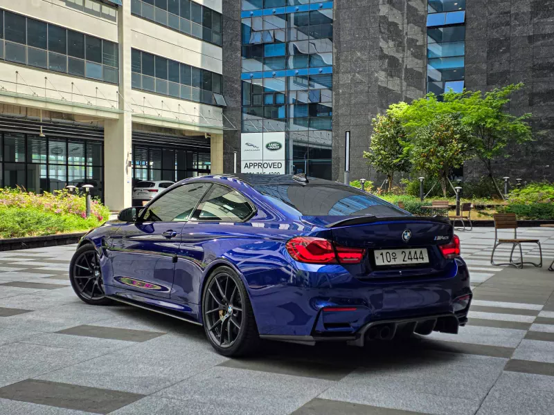 BMW M4