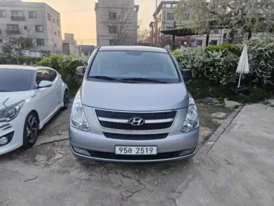 Hyundai Grand Starex