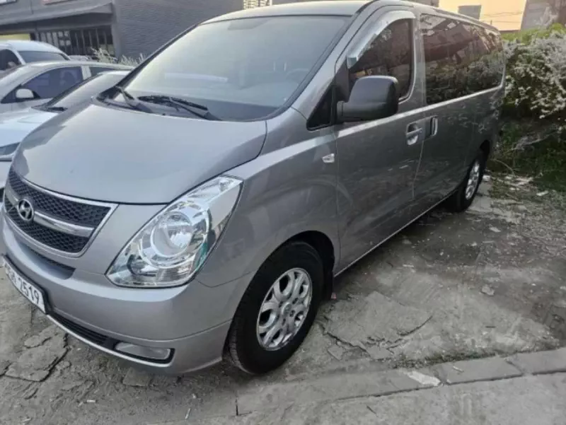 Hyundai Grand Starex