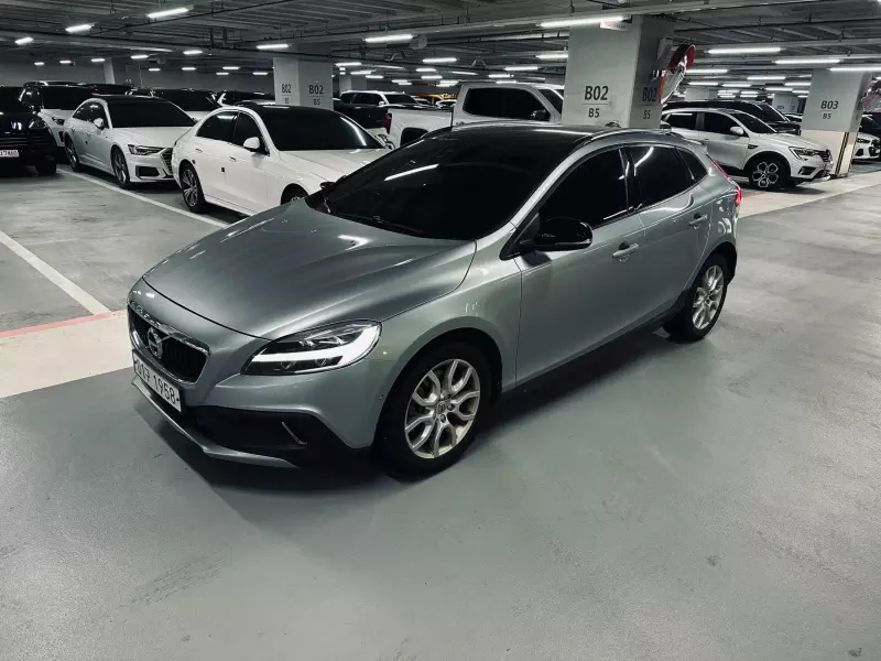 Volvo V40