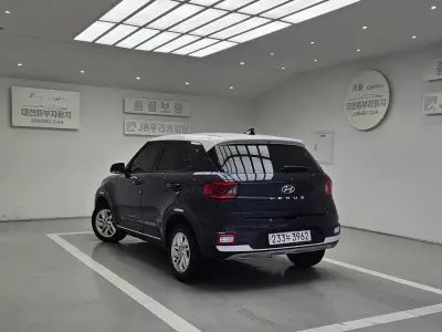 Hyundai Venue