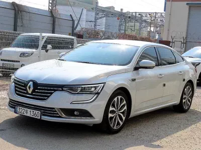 Renault SM6