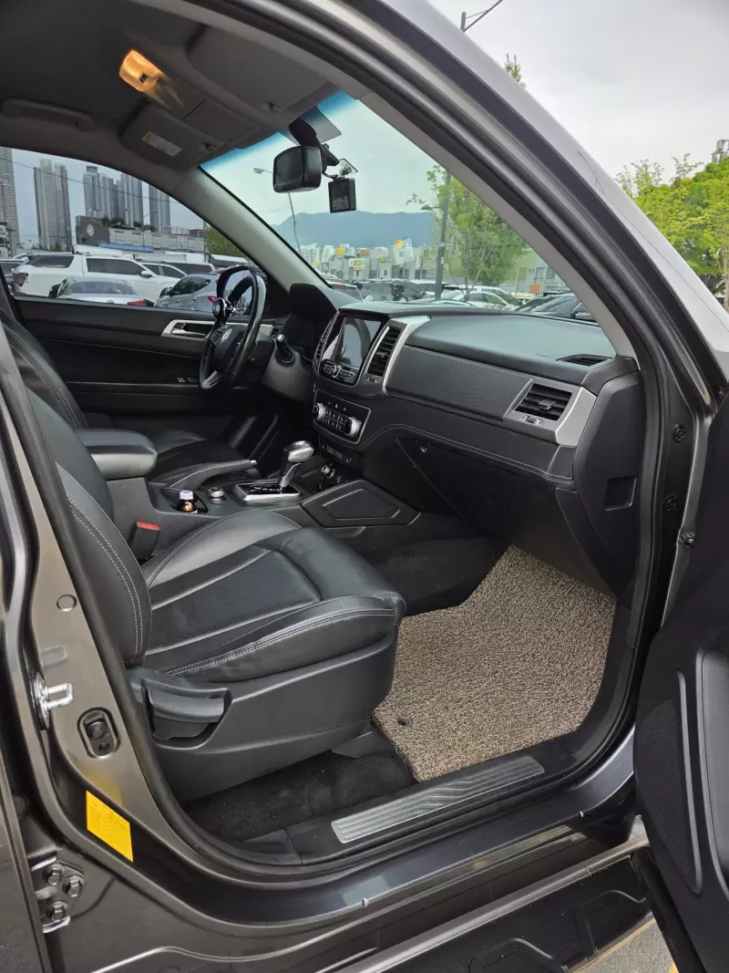 SsangYong Rexton Sports