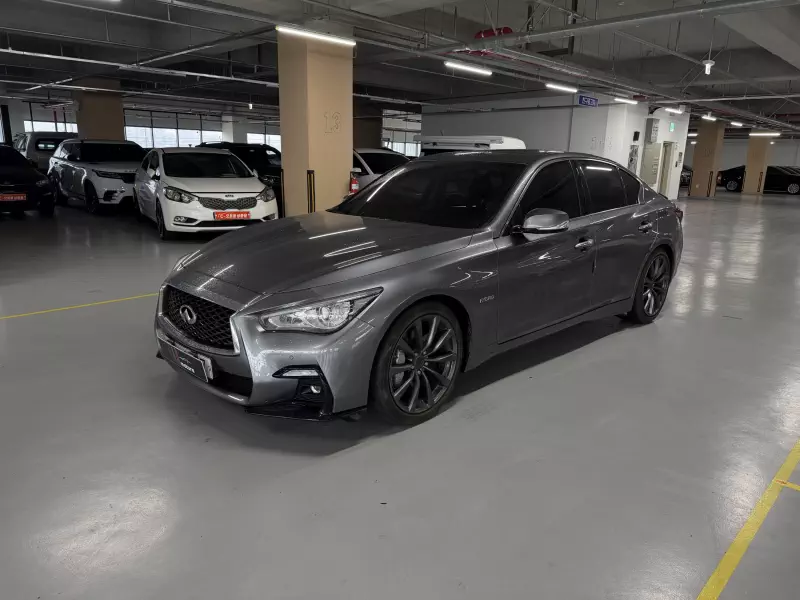 Infiniti Q50