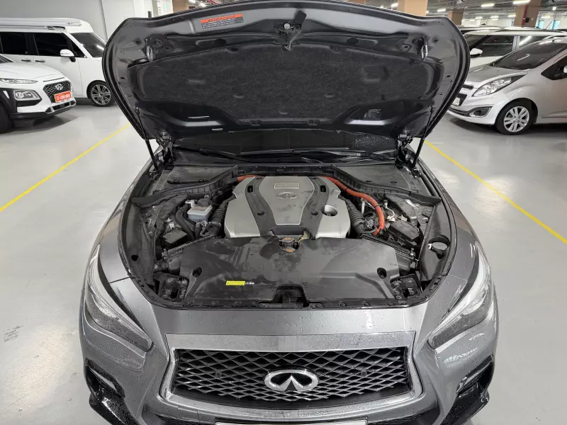 Infiniti Q50