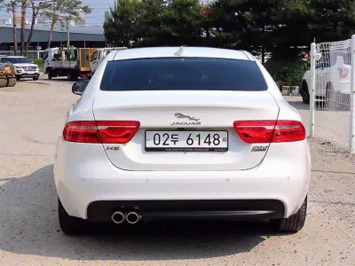 Jaguar XE