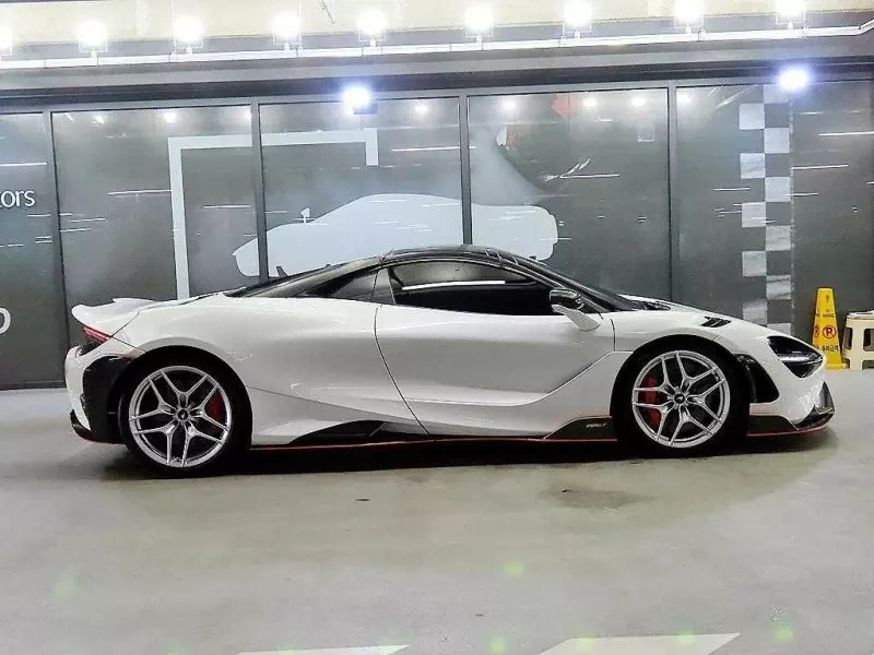 Mclaren 765LT