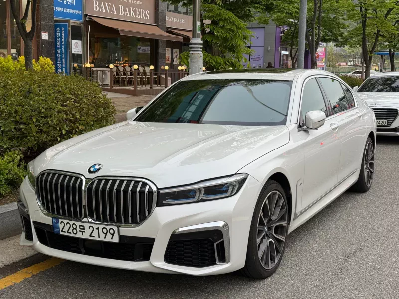 BMW 7-Series