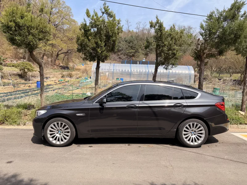 BMW 5-Series Gran Turismo
