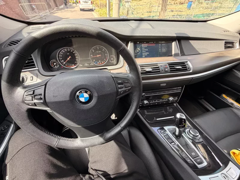 BMW 5-Series Gran Turismo